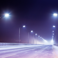 Мощные прожектора с вторичной оптикой для освещения дорог и магистралей